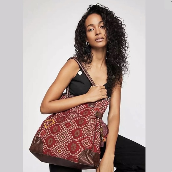 Free People Handbags - NEW Free People Luma Tapestry Leather Tote Bag Z467-1